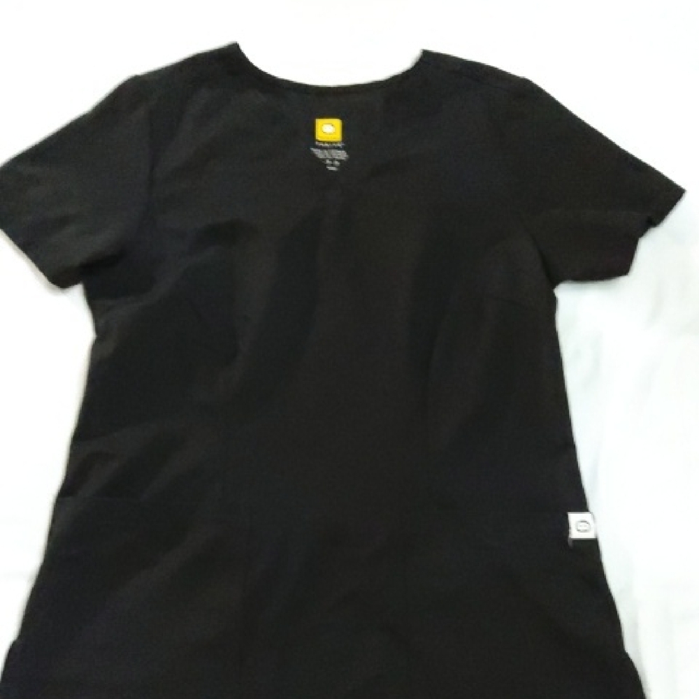 Thrive Black Modern Fit Top